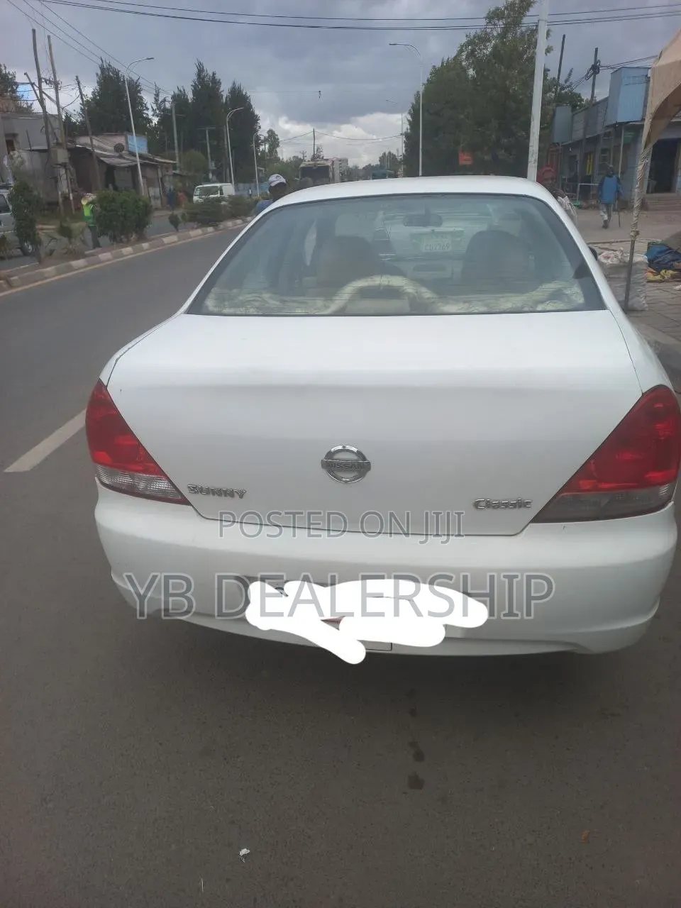 Nissan Sunny 2011 White