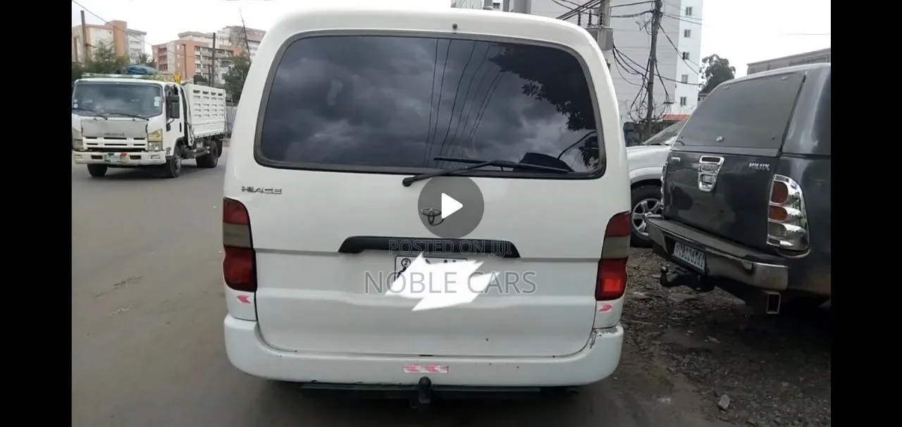 Toyota HiAce 2008 White