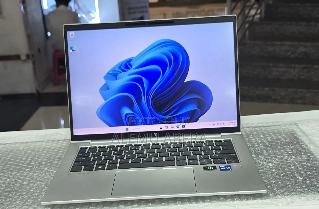 New Laptop HP EliteBook 840 G9 16GB Intel Core i5 SSD 512GB
