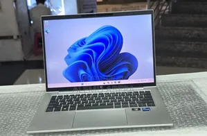 New Laptop HP EliteBook 840 G9 16GB Intel Core i5 SSD 512GB