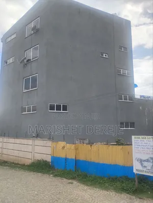 5bdrm House in Gullele for sale