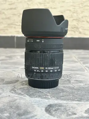 18-200mm Lens