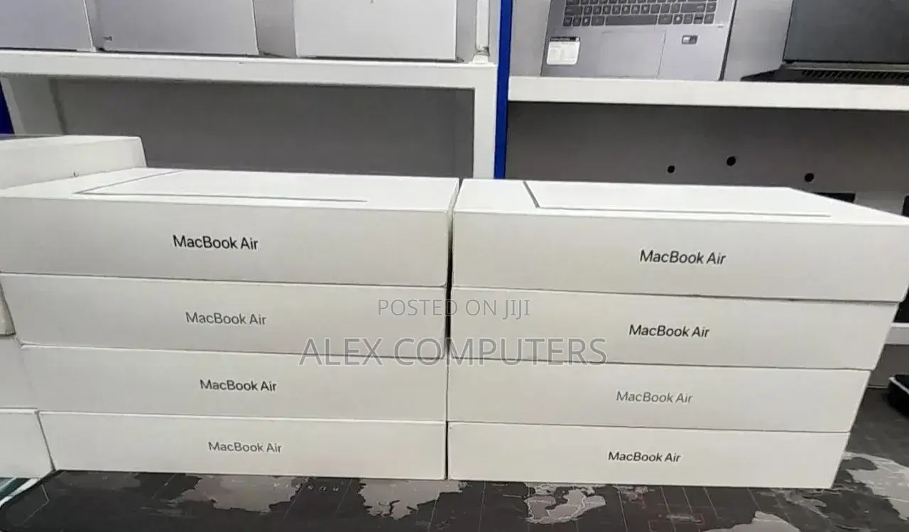 New Laptop Apple MacBook 24GB Apple M5 Pro SSD 1T