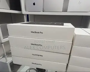 New Laptop Apple MacBook 24GB Apple M5 Pro SSD 1T