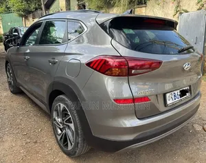 Hyundai Tucson 2020 Gold
