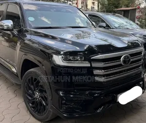Toyota Land Cruiser 2023 Black