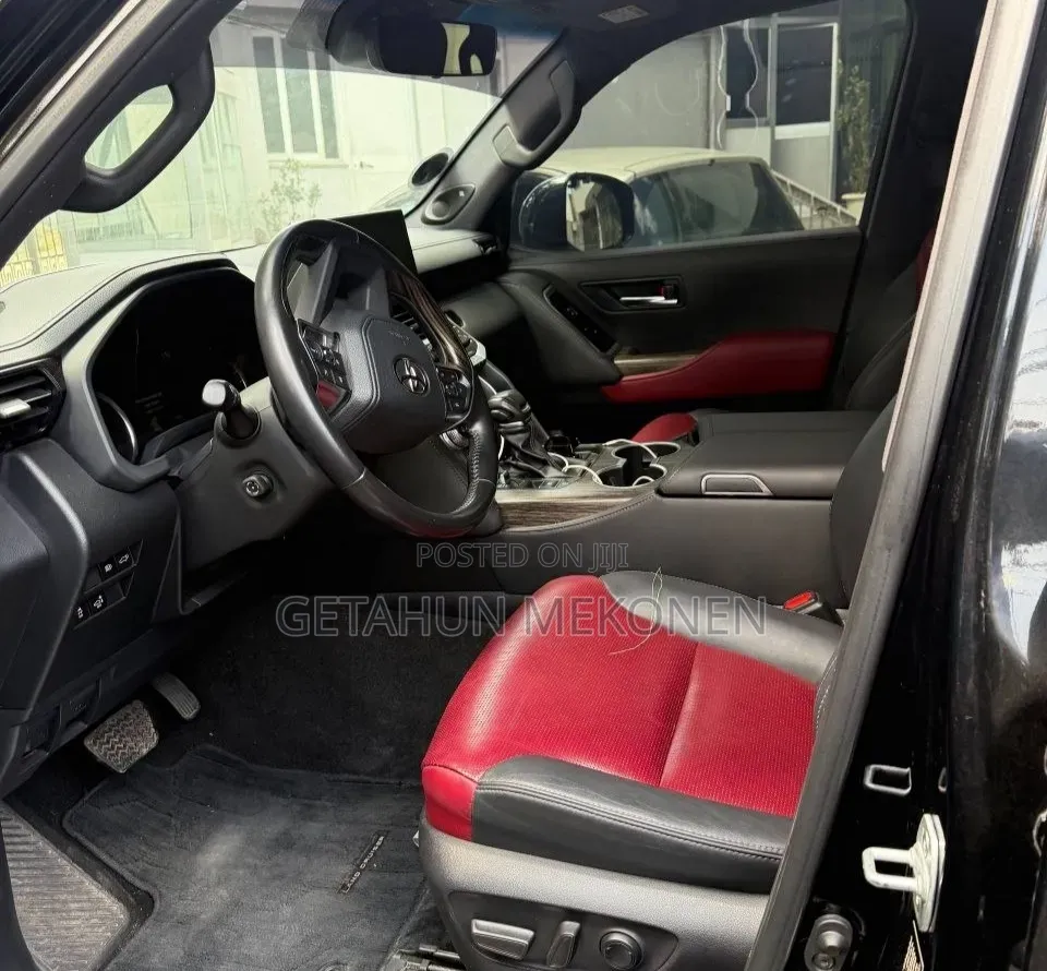 Toyota Land Cruiser 2023 Black