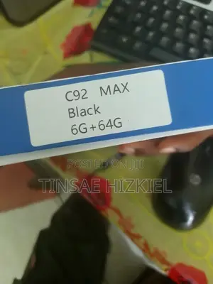 Sim Card የምቀበል እና Camera ያለው Smart Watch