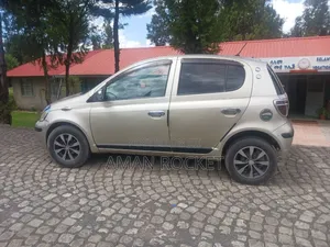 Toyota Vitz 2003 Beige
