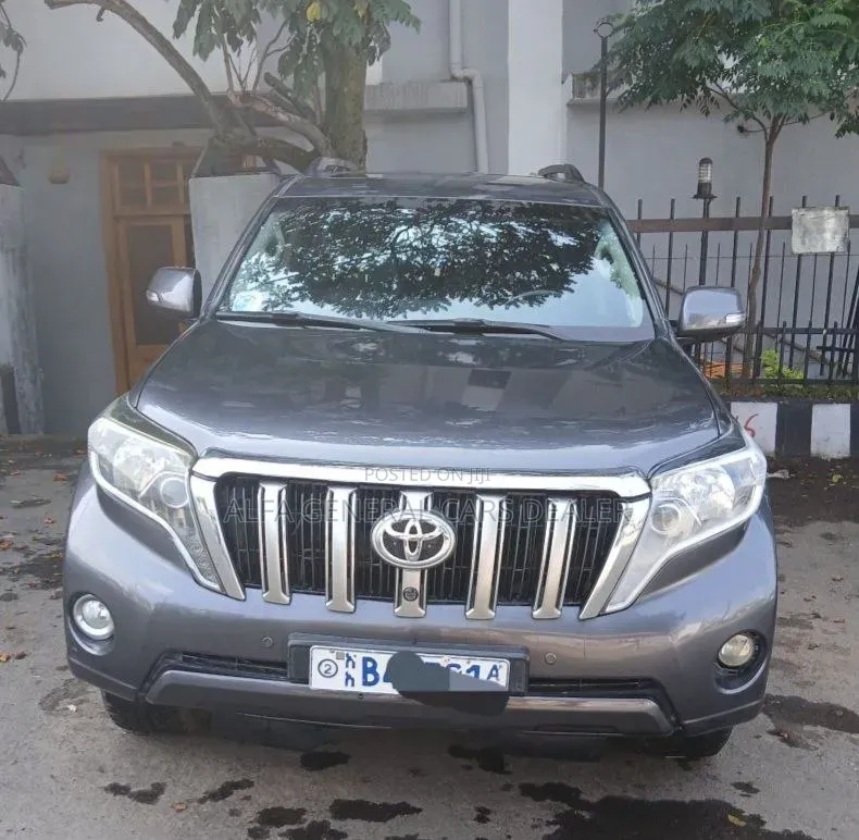 Toyota Land Cruiser Prado 2015