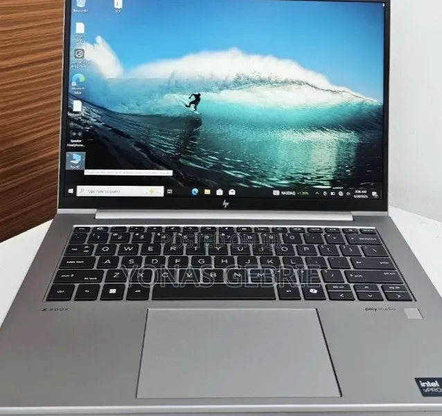 New Laptop HP ZBook 15 16GB Intel Core Ultra 7 SSD 512GB