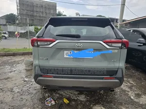 Toyota RAV4 2020 Gray