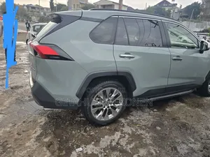 Toyota RAV4 2020 Gray