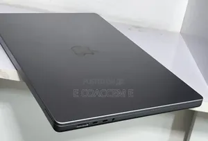 New Laptop Apple MacBook 32GB SSD 512GB