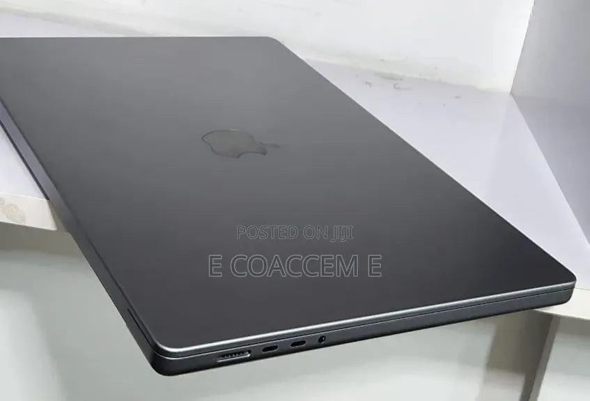 New Laptop Apple MacBook 32GB SSD 512GB