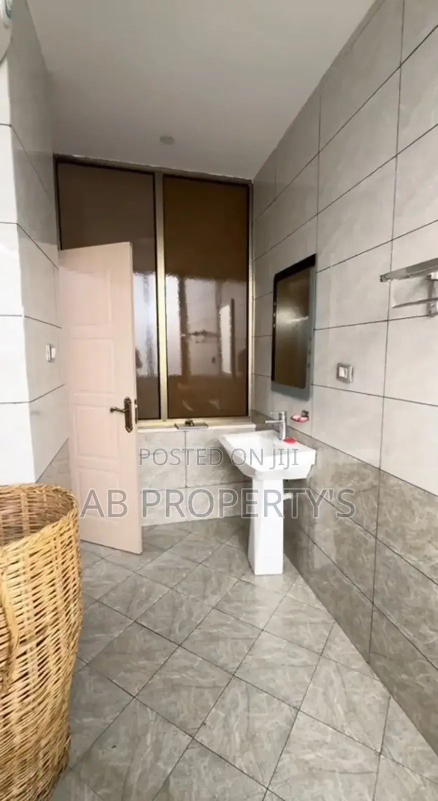 Furnished 3bdrm Duplex in Megenana Top View, Yeka for sale