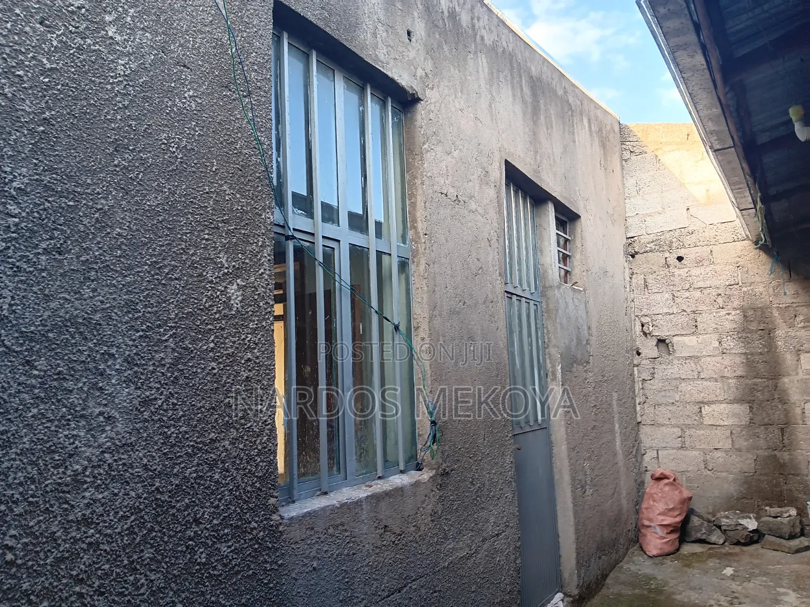 2bdrm House in Nardi, Bole for rent
