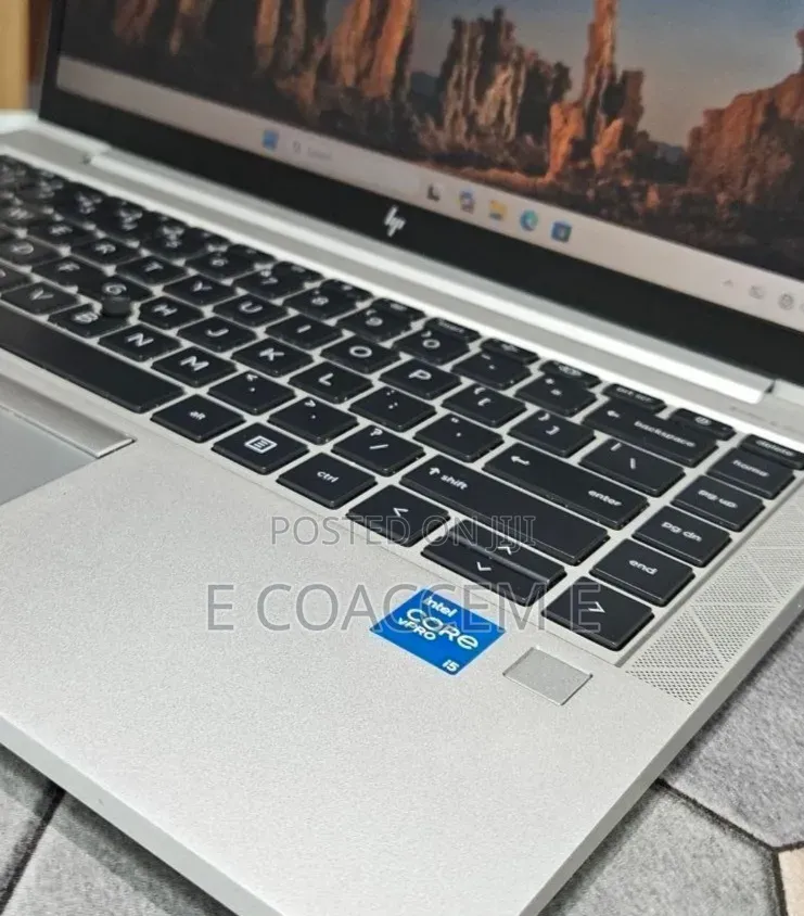 New Laptop HP 16GB Intel Core i5 SSD 512GB
