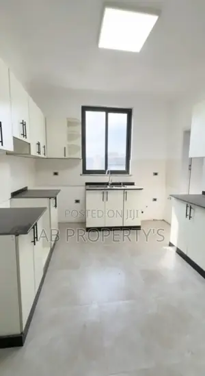 Furnished 3bdrm Apartment Kirkos for sale