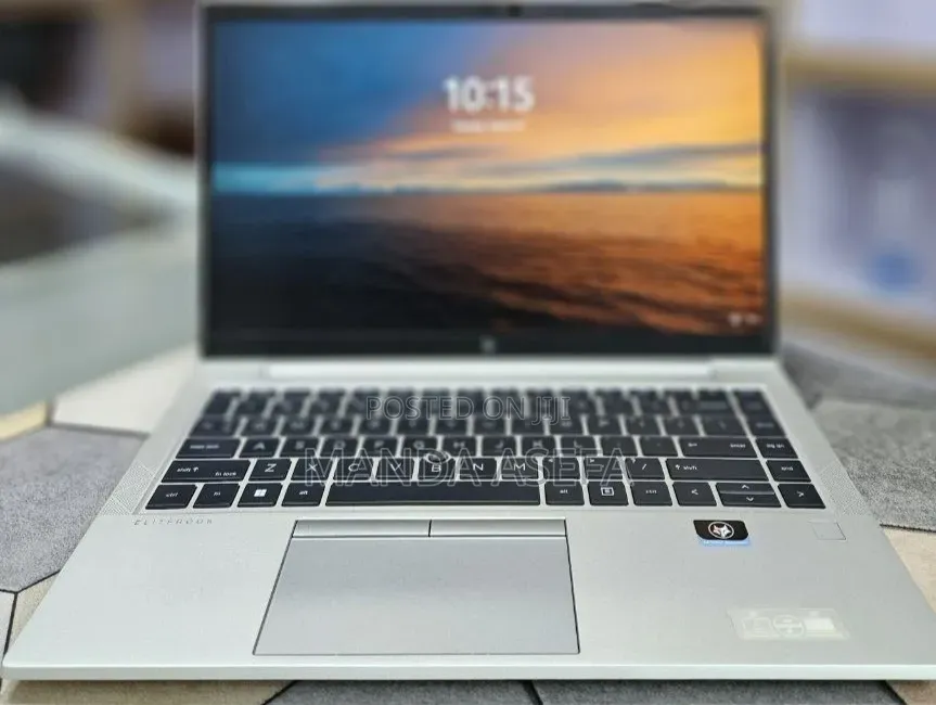 New Laptop HP EliteBook 840 G8 16GB Intel Core i7 SSD 512GB