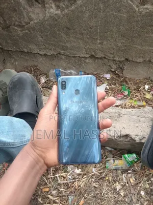 Samsung Galaxy A30 64 GB Blue