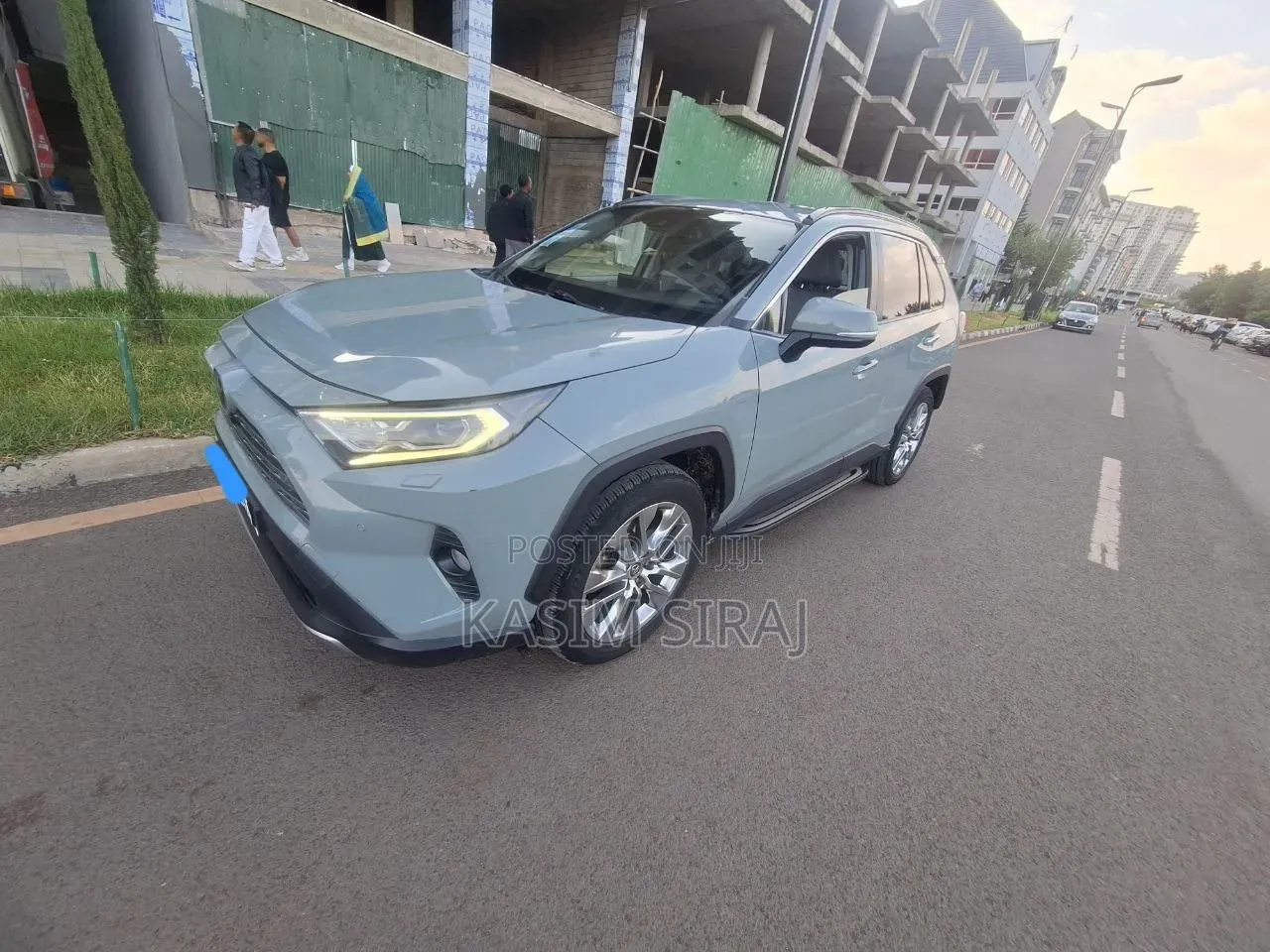 Toyota RAV4 2020 Blue