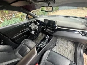 Toyota C-HR 2020 Gray