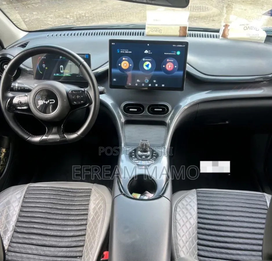 BYD E2 43 kWh 94 hp FWD 2024