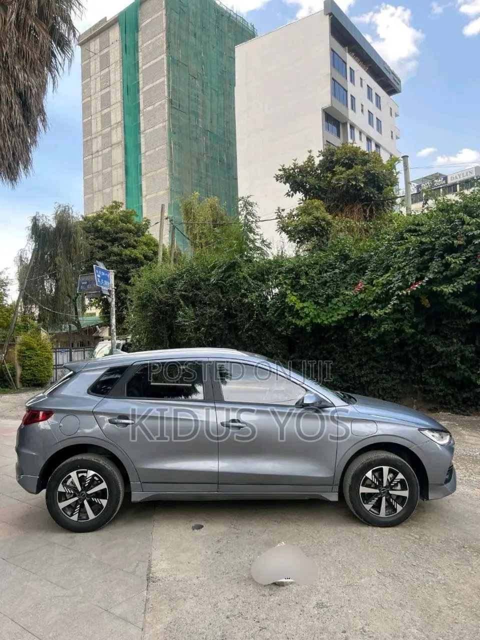BYD E2 43 kWh 94 hp FWD 2024 Gray