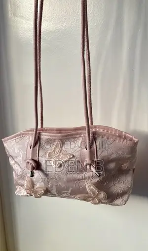 Butterfly Decored Shoulder Bag