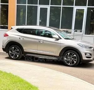 Hyundai Tucson 2019 Silver