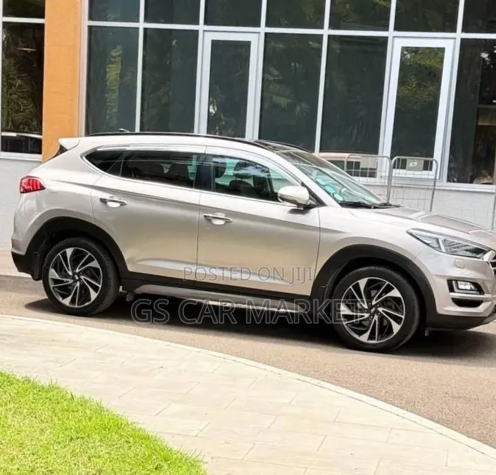 Hyundai Tucson 2019 Silver