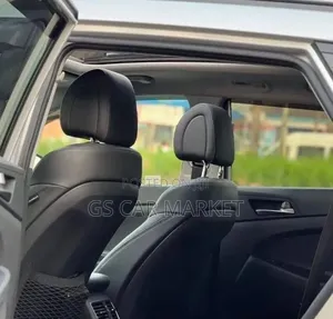 Hyundai Tucson 2019 Silver