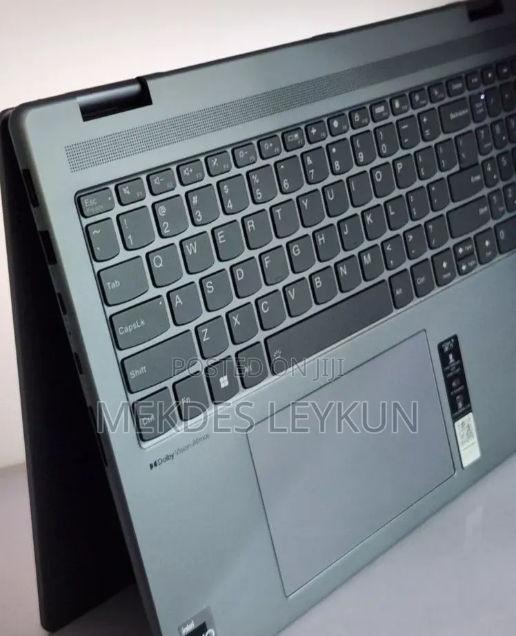 New Laptop Lenovo Yoga 7i 16GB Intel Core i7 SSD 512GB