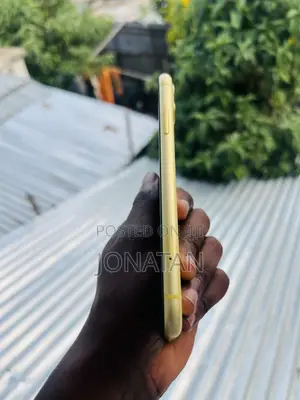 Apple iPhone 11 128 GB Yellow