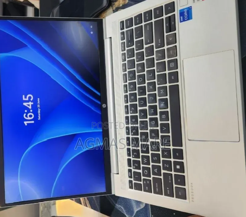 New Laptop HP ProBook 440 G10 16GB Intel Core i7 SSD 1T