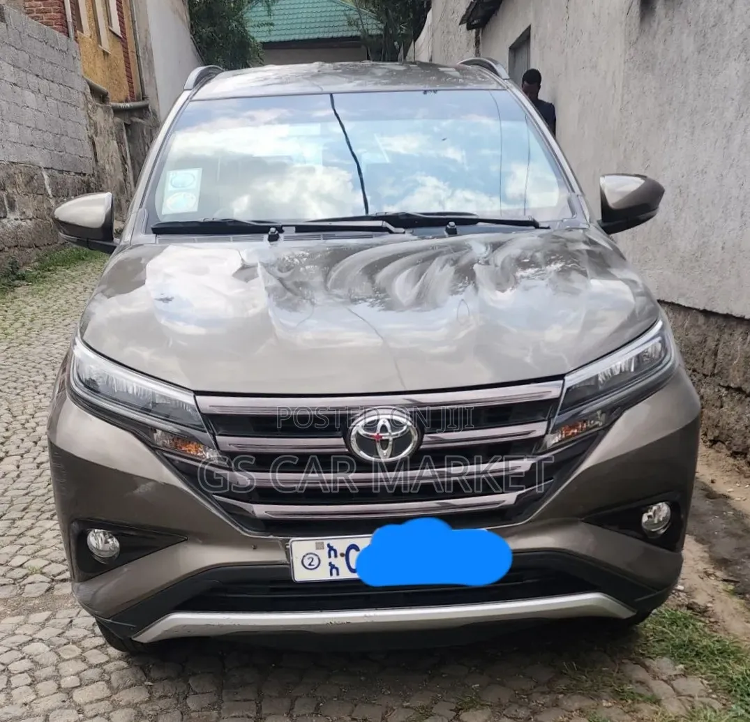 Toyota Rush 2022 Brown