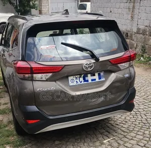 Toyota Rush 2022 Brown