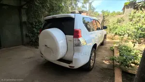 Toyota Land Cruiser Prado 4.0 Petrol TX 2013 White
