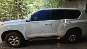 Toyota Land Cruiser Prado 4.0 Petrol TX 2013 White