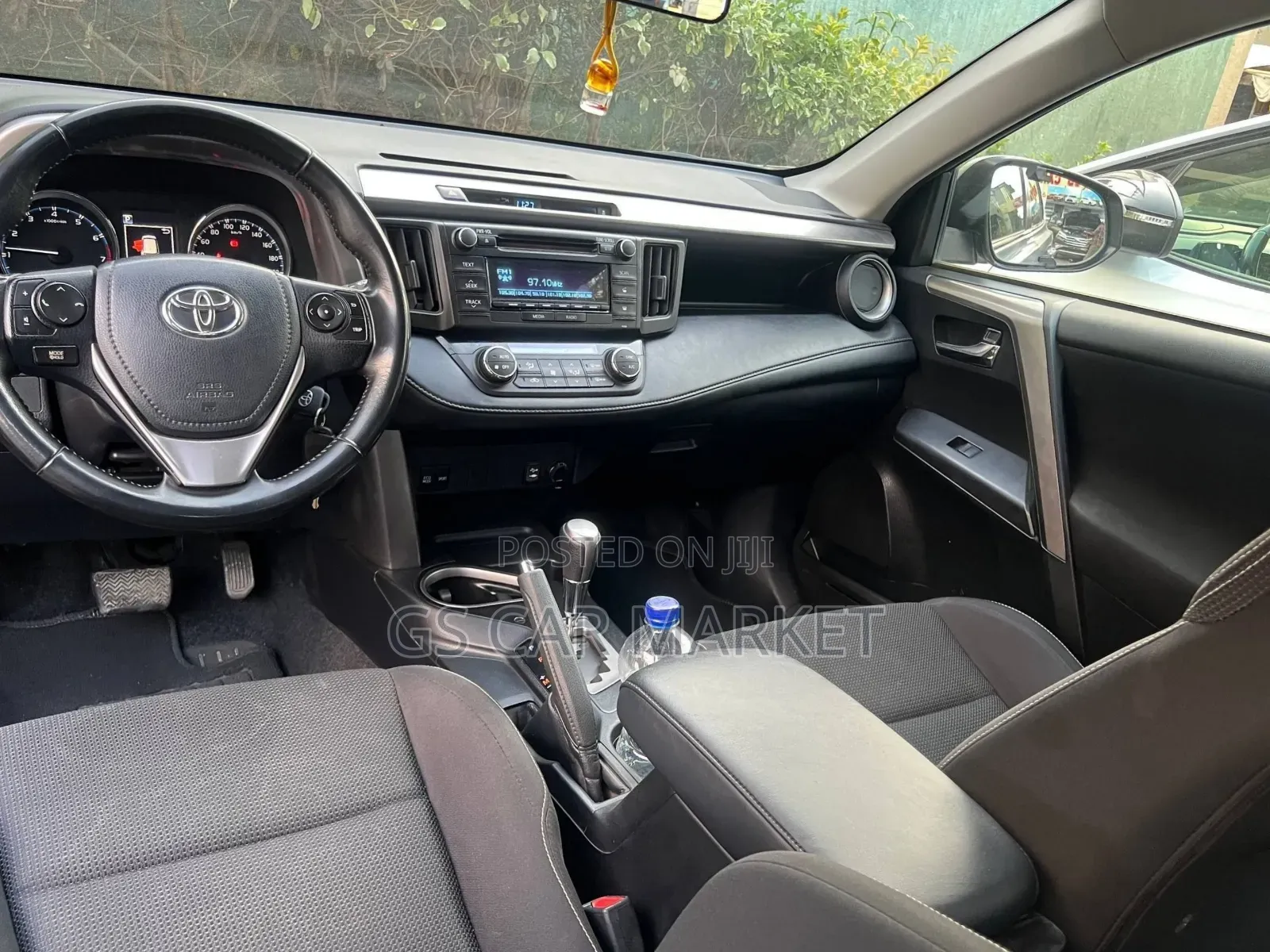 Toyota RAV4 2018 Gray