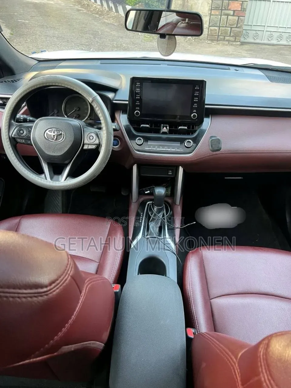 Toyota Corolla Cross Hybrid 2024 White