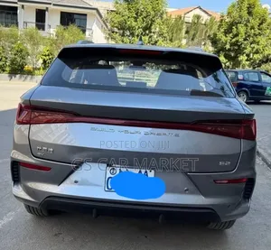 BYD E2 43 kWh 94 hp FWD 2024 Beige