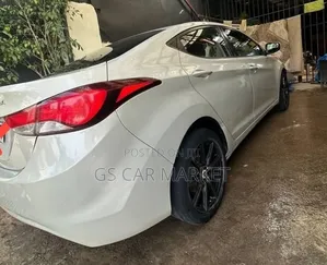 Hyundai Elantra 2013 Silver