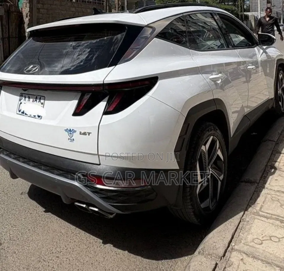 Hyundai Tucson SEL 2022 White