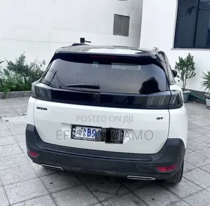 Peugeot 5008 2022