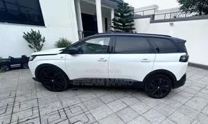 Peugeot 5008 2022