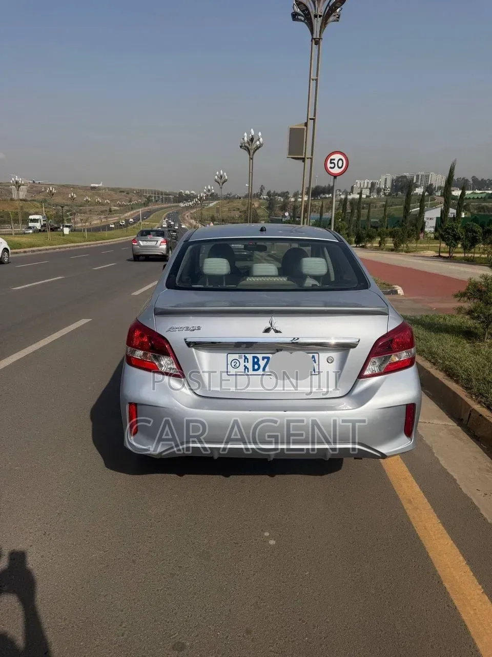 Mitsubishi Attrage 2021 Gray