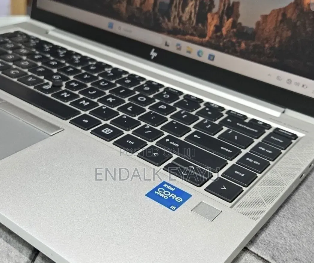 New Laptop HP EliteBook 840 G8 16GB Intel Core i5 SSD 512GB
