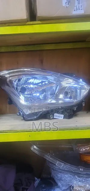 Headlight Suzuki Swift (2018-2021